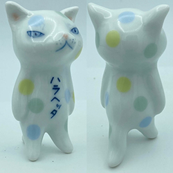 戸川五十生 Tiny Cats 白磁 #8 H7 磁器 2022