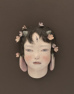 七尾尚子　白澤　180×140×70mm　石塑粘土　油絵具