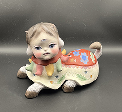 七尾尚子 はくたくちゃんⅡ 縦130×横200×高さ160mm 石塑粘土、油絵具